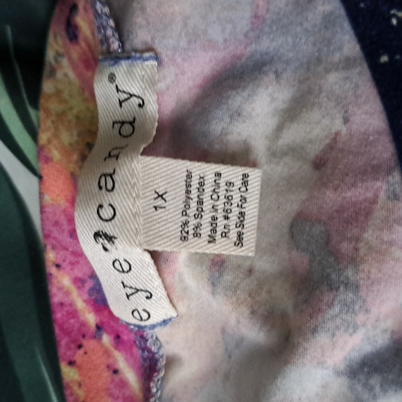 Plus Size blouse - Picture 4 of 4